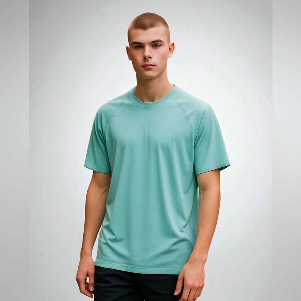 lululemon athletica Men's Teal Short Sleeve Tee Size: M